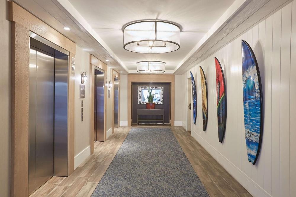 The Waterfront Beach Resort, A Hilton Hotel