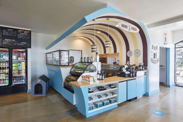 The Waterfront Beach Resort, A Hilton Hotel image 16