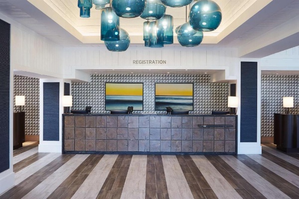 The Waterfront Beach Resort, A Hilton Hotel image 9